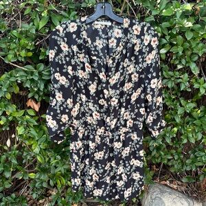 Daniel Rainn Button Up Ruched Floral Romper in Dark Navy | Size Small